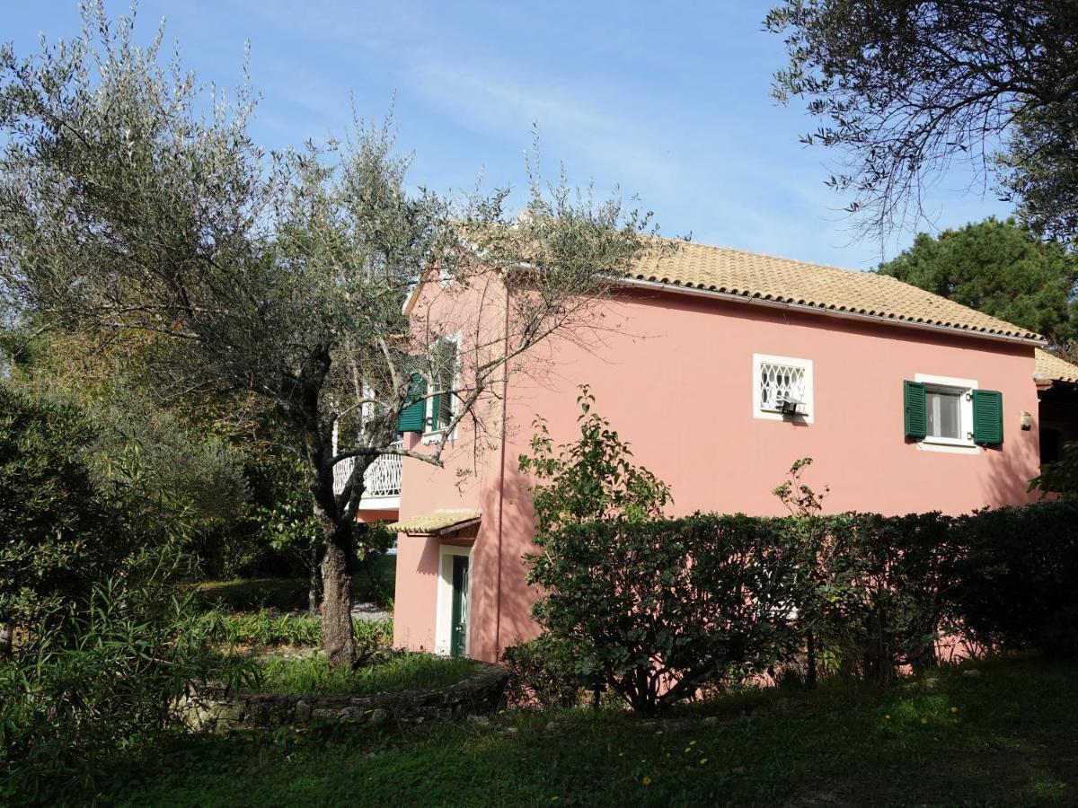 Villa Leda Karousádes Eksteriør bilde