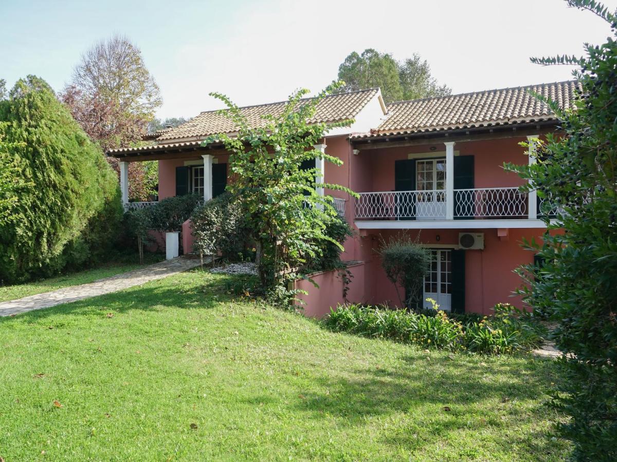 Villa Leda Karousádes Eksteriør bilde